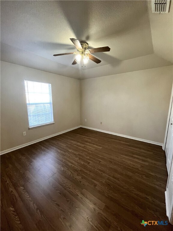 Building Photo - 1149 Misty Acres Dr