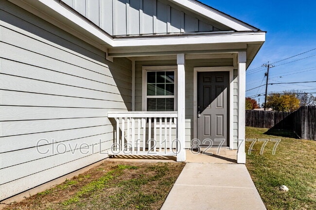 Building Photo - 302 Pradera Cove