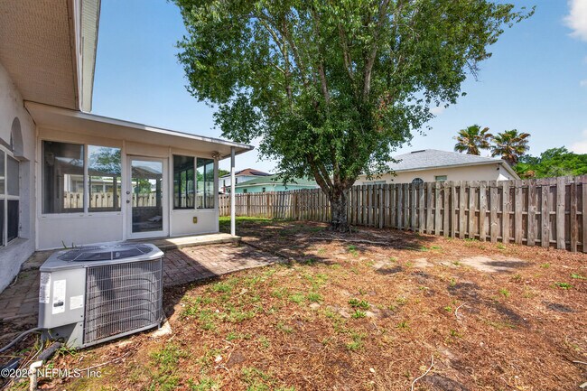 Building Photo - 7379 Edenfield Park Rd