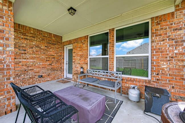 Building Photo - 16318 Brookside Willow Ln