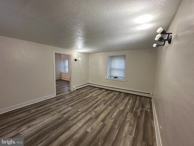 Building Photo - 1815 Kratz Rd