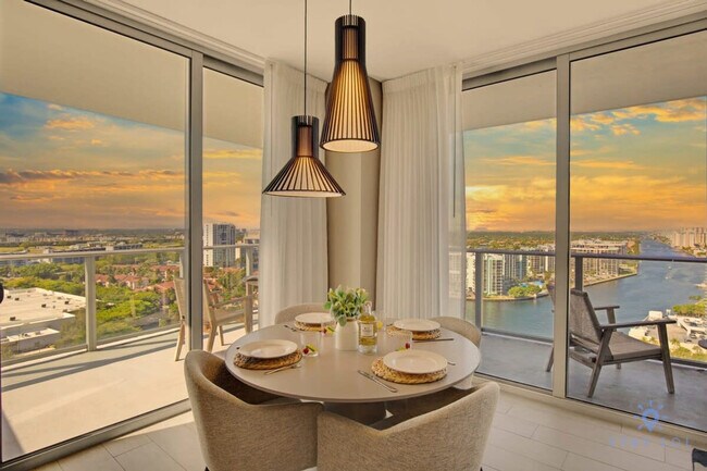 Building Photo - 4010 S Ocean Dr