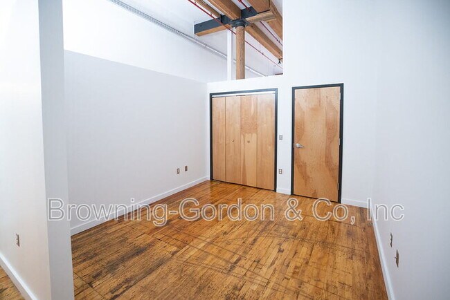 Building Photo - 1350 Rosa L Parks Blvd