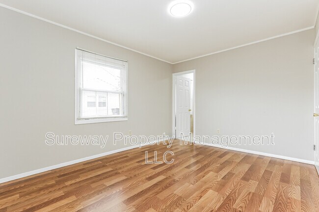 Building Photo - 40 Madestone Ln