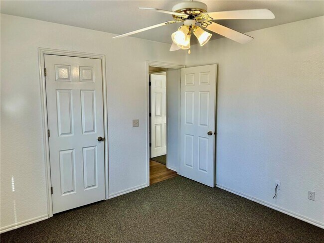 Building Photo - 516 Wildwood St