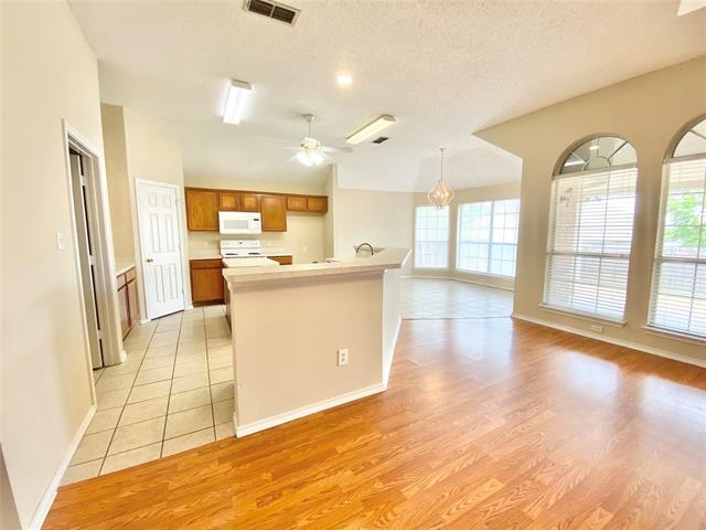 Building Photo - 7905 Copper Canyon Dr