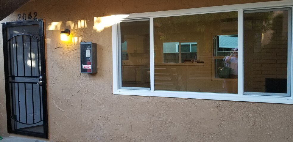 Building Photo - 2042 Evergreen St