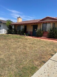 Building Photo - 10036 Casaba Ave
