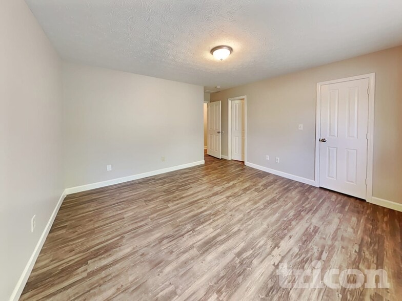 Building Photo - 12758 Sovereign Ln