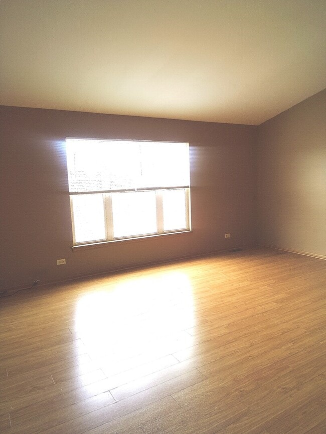 Building Photo - 3230 Holden Cir