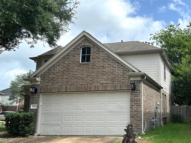 Building Photo - 18562 Carousel Creek Ct