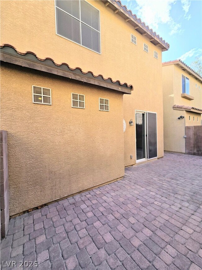 Building Photo - 9309 Night Mesa St