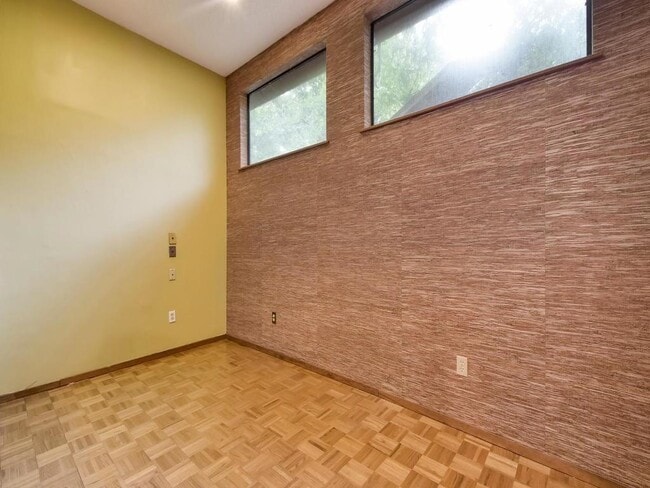 Building Photo - 800 Leonard St