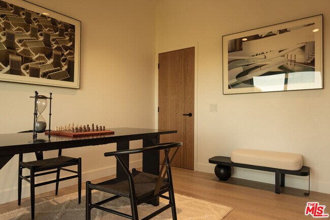 Building Photo - 7802 Torreyson Dr