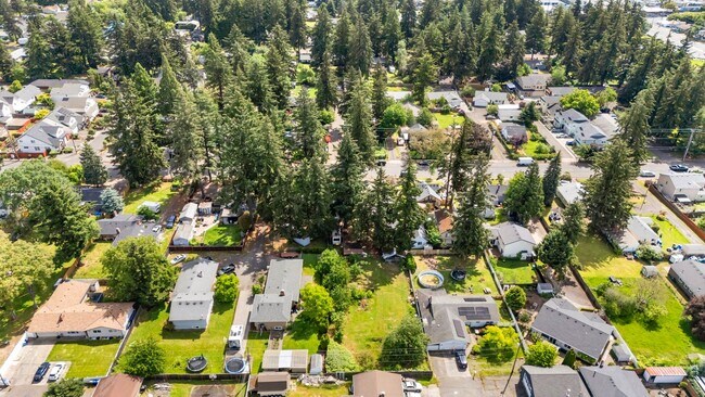 Building Photo - 2237 SE 139th Ave