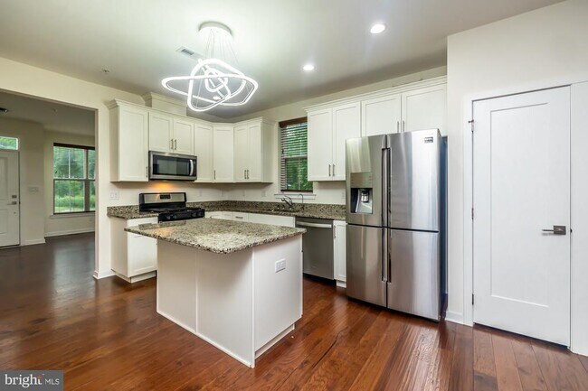 Building Photo - 401 Wynstone Ct