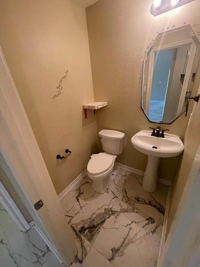 Building Photo - 1401 Patch Grove Dr