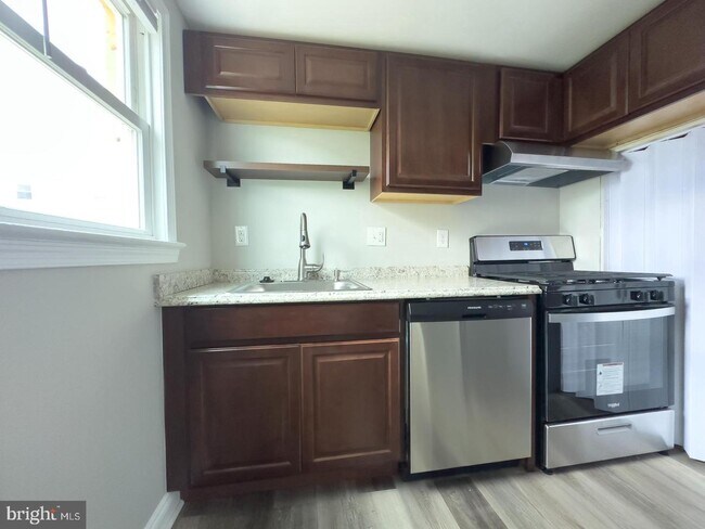 Building Photo - 3861 26th Ave