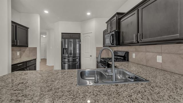 Building Photo - 6948 Freeboard Wy