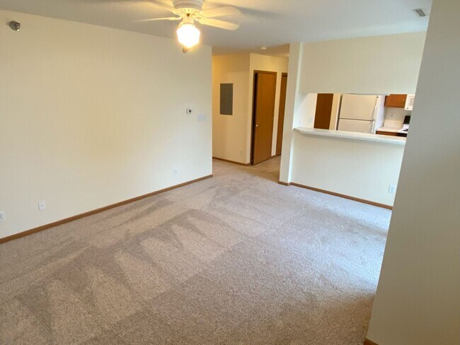 Building Photo - 2604 Stange Rd