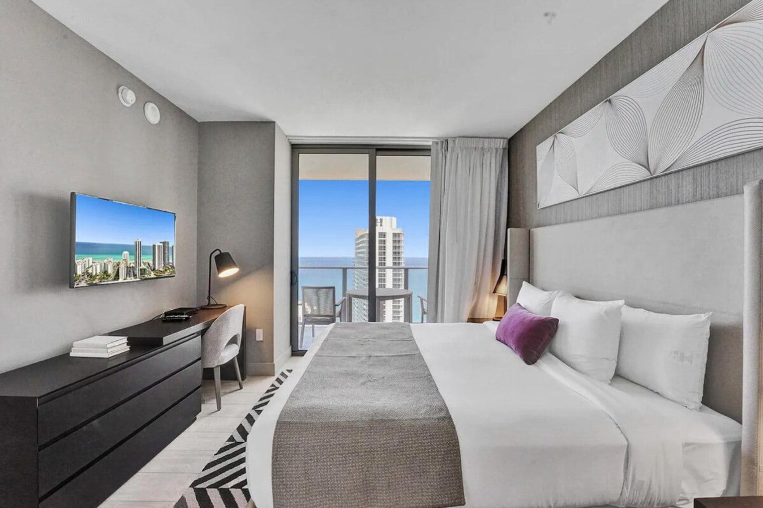 Building Photo - 4010 S Ocean Dr