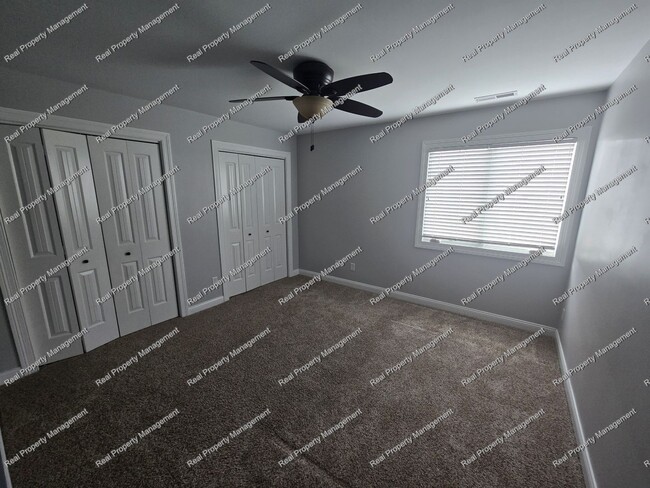 Building Photo - 9763 Garden Way