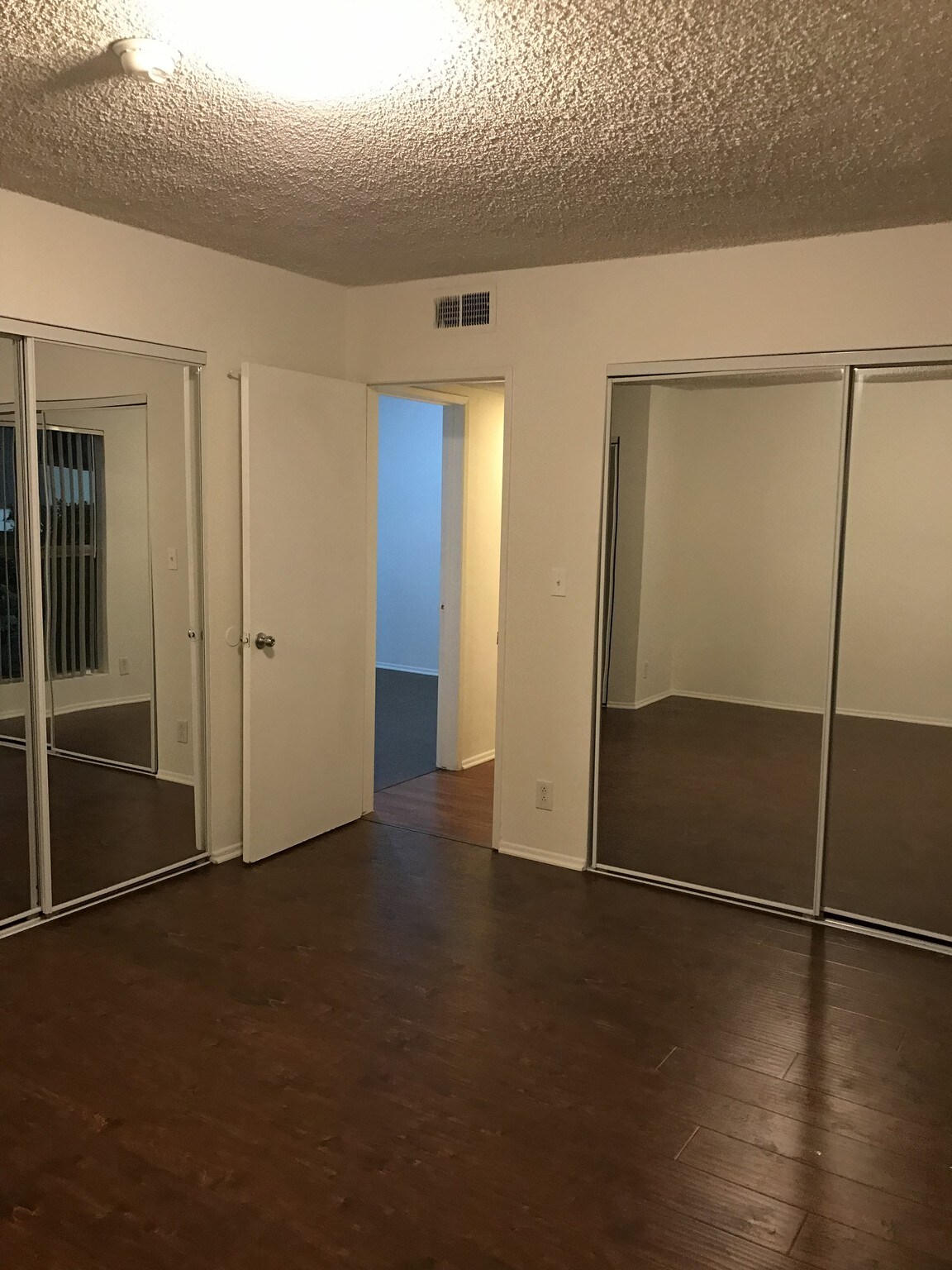 Different unit - 20880 Ventura Blvd