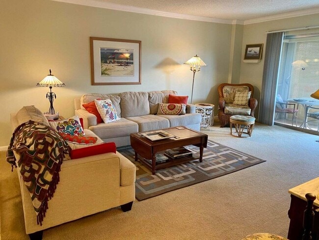 Building Photo - 950 Ponce De Leon Rd