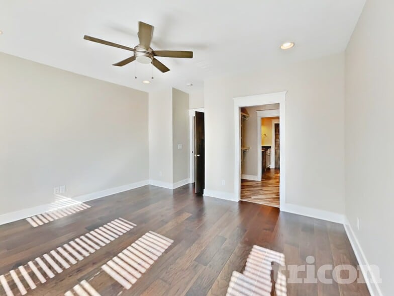 Building Photo - 6817 Charlotte Pike