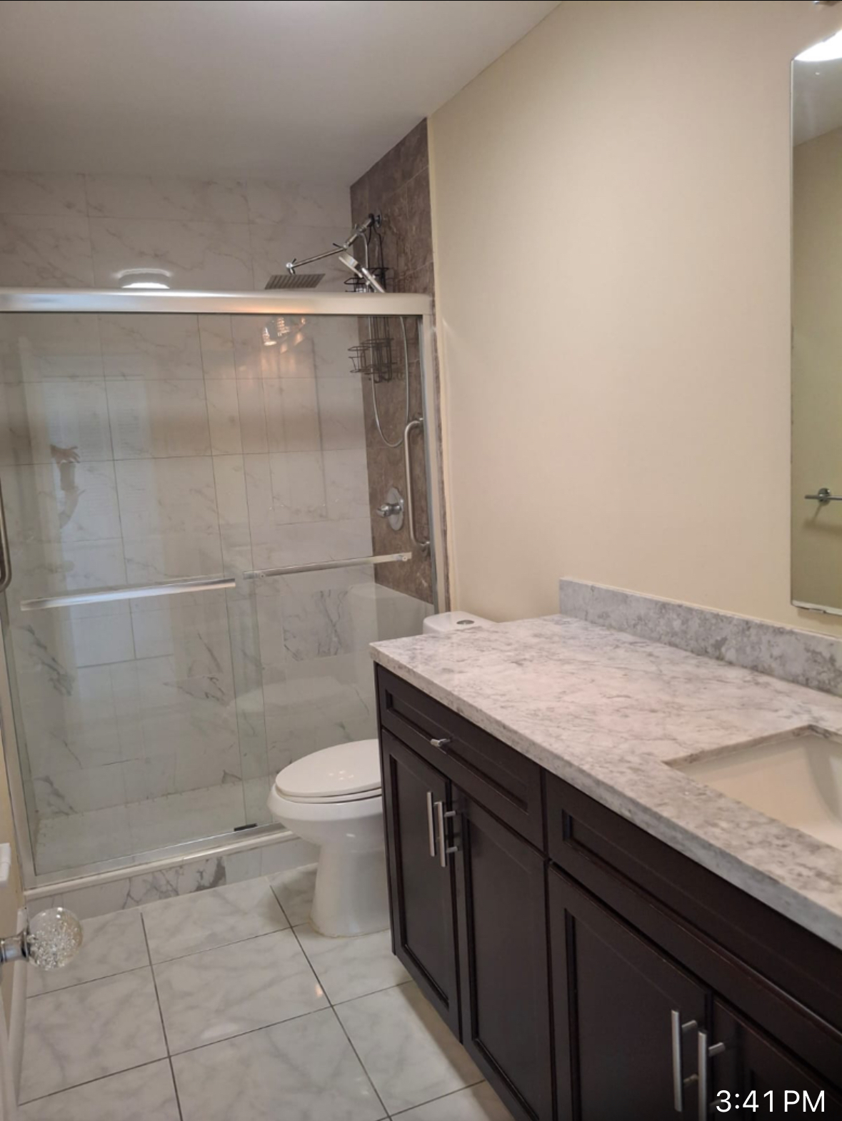 Guest bath - 1600 Tallwood Ave
