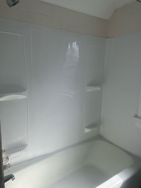 Building Photo - 90 Mayflower St