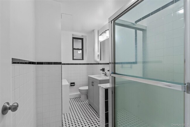 Building Photo - 232 Martine Ave