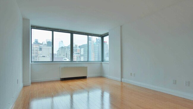 Building Photo - 800 Sixth Avenue