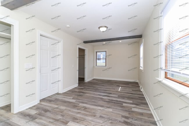 Building Photo - 1111 Cardinal Dr