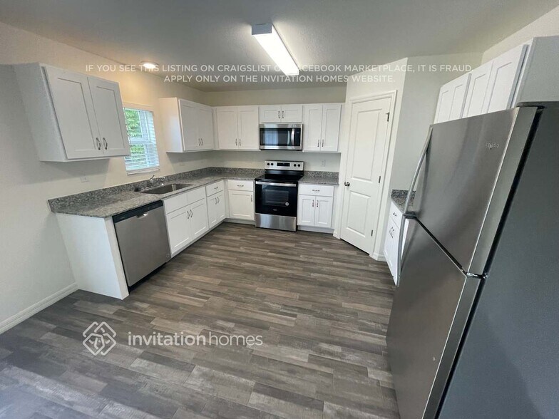 Building Photo - 23188 Avacado Ave