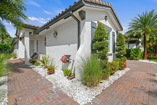 Building Photo - 3558 Haldin Pl