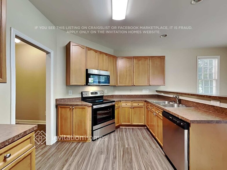 Building Photo - 308 Tarragon Trail