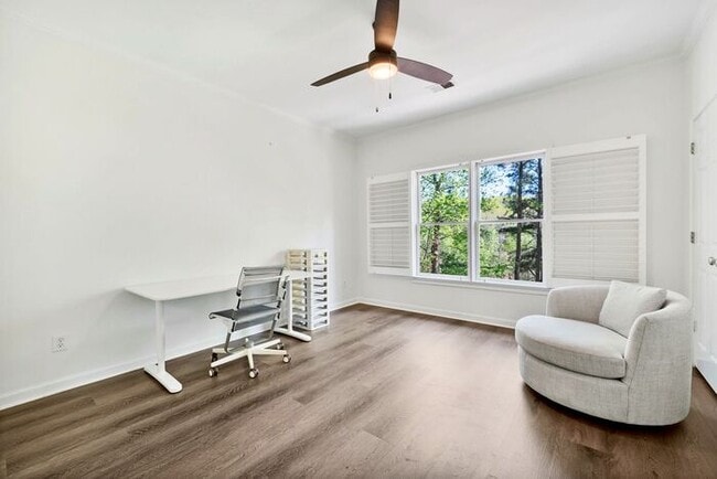 Building Photo - 7015 Blackthorn Ln