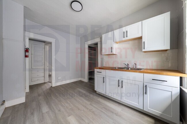 Building Photo - 3473 E 118th St
