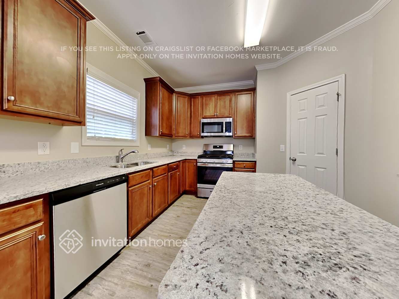 Building Photo - 828 Austin Creek Dr