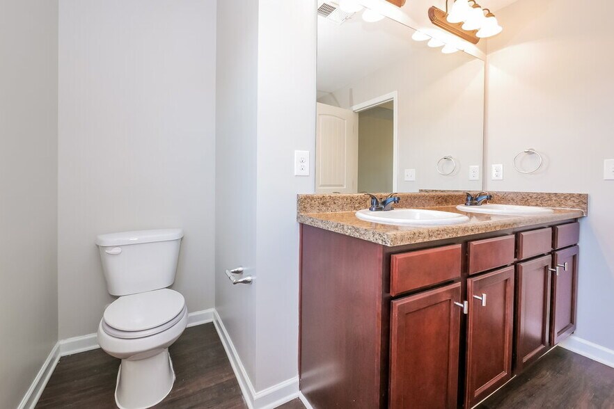 Building Photo - 11103 Wind Ridge Dr