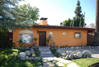 Building Photo - 15236 Hesby St