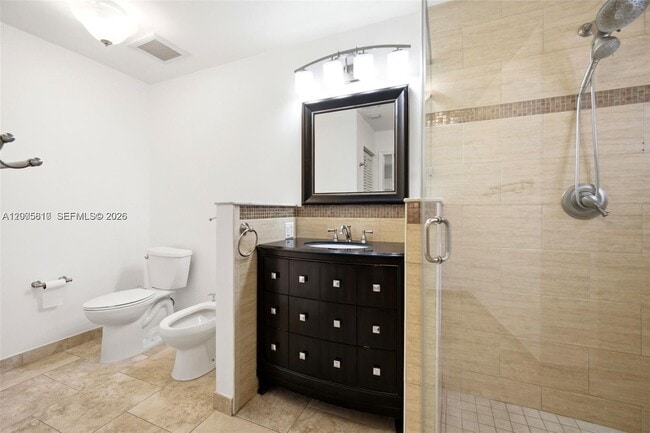 Building Photo - 561 SW 87th Ct