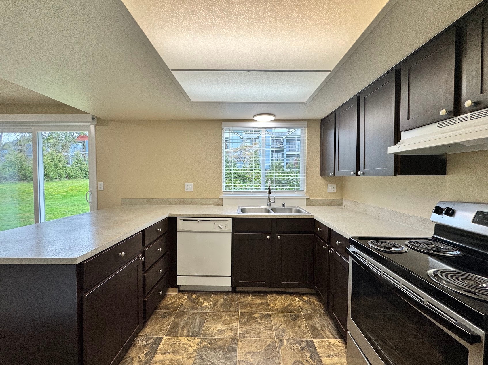 Building Photo - 5026 S 58th St