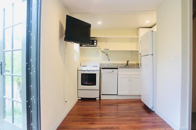 Building Photo - 1211 Florida Ave