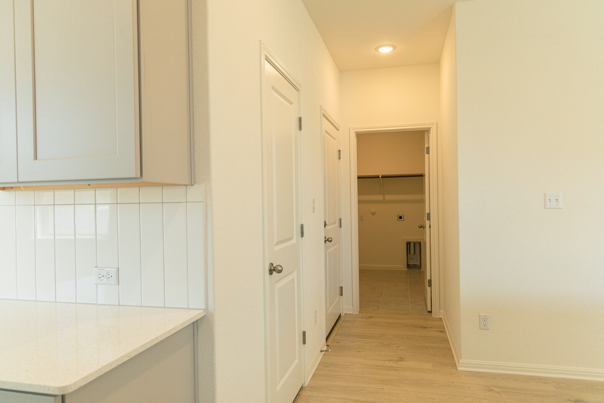 Building Photo - 388 Glocken Ln