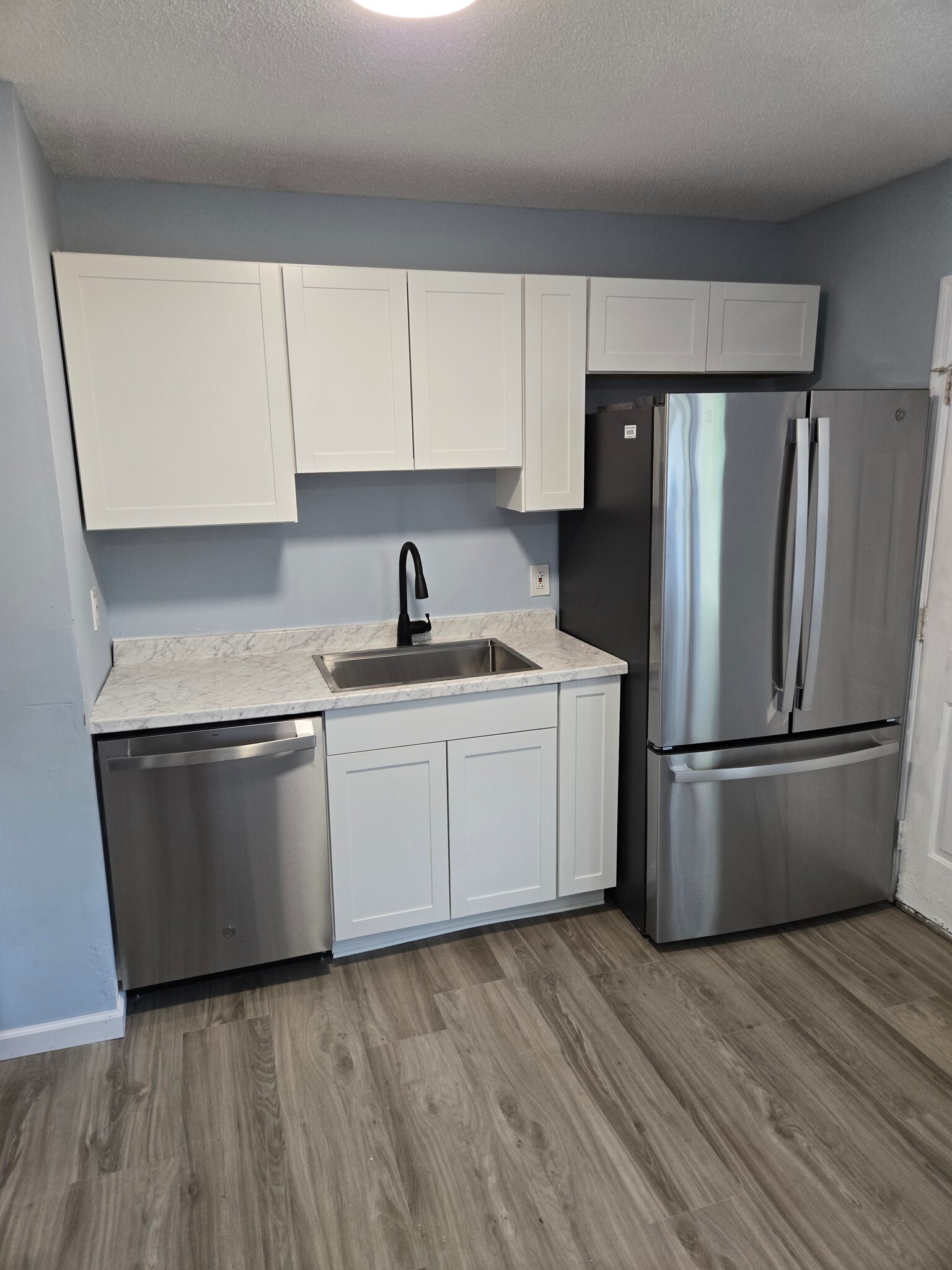 Building Photo - 131 Jones Ray Cir