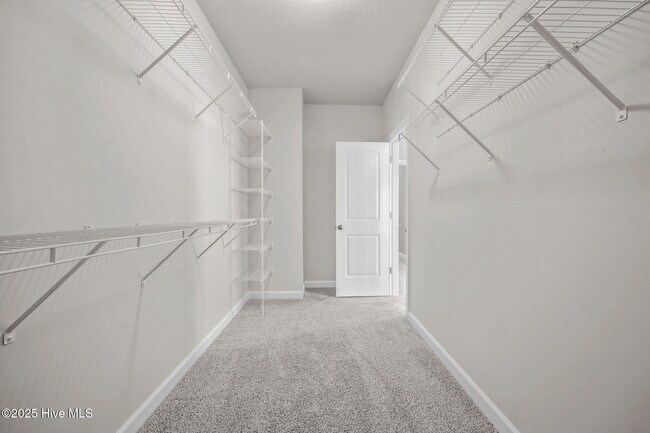 Building Photo - 249 Shallowbag Bay Ln