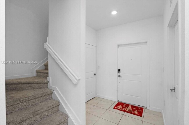 Building Photo - 1052 SE 23rd Ave