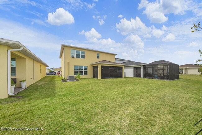 Building Photo - 715 Veridian Cir NW